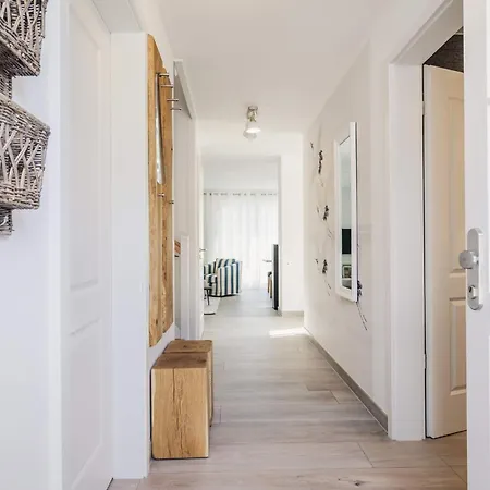 Nyaraló Kranichkieker *